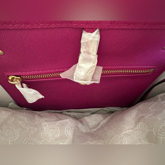 NWT - Michael Kors Tote - Picture 5 of 9